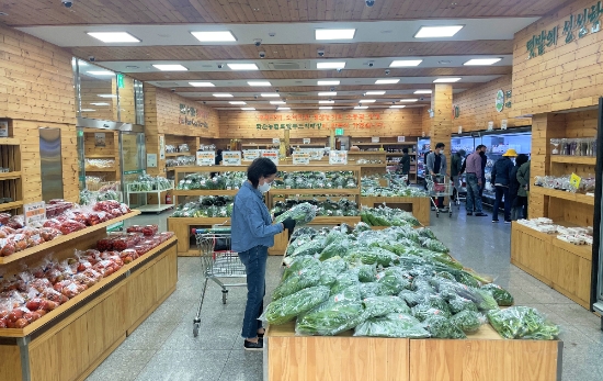 화순농협 로컬푸드 직매장./사진=전라남도