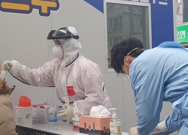 경주, 교회·목욕탕서 60대 여성 2명 코로나 확진