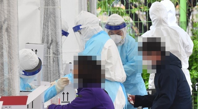 청주, 핸드볼팀·영어학원·주간보호센터 등 n차 확산, 8명 확진