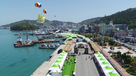 지난 2019년 완도장보고수산물축제장 전경./사진=완도군
