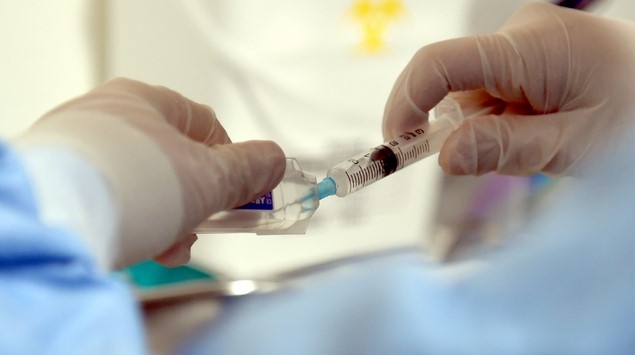 코로나19 백신 접종 준비.