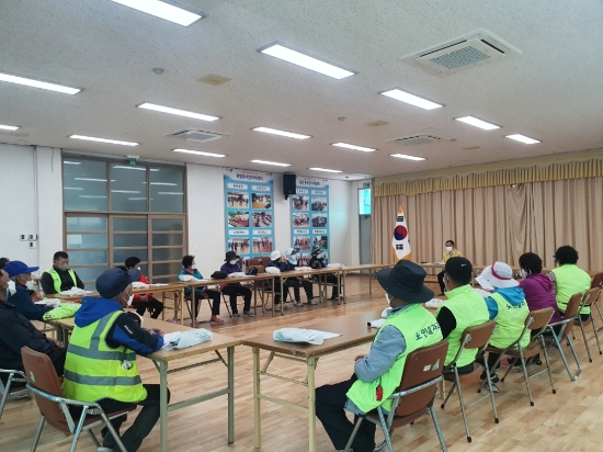 옥암동 노인일자리 참여 어르신 안전교육 실시/사진=목포시