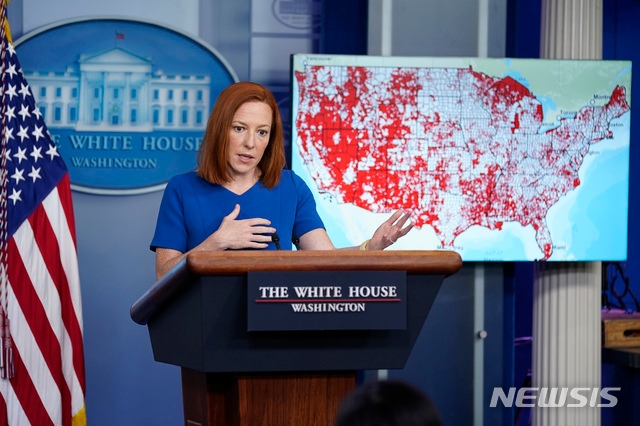 7일(현지시간) 젠 사키 미국 백악관 대변인이 브리핑 중인 모습.