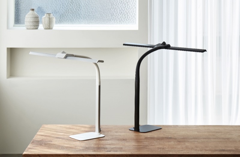 프리즘, 멜라토닌 호르몬 조절 LED 스탠드 ‘브로드 윙 M’ 출시