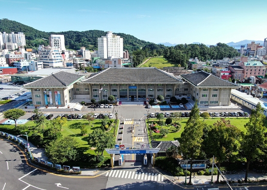 여수시청사 전경./사진=여수시