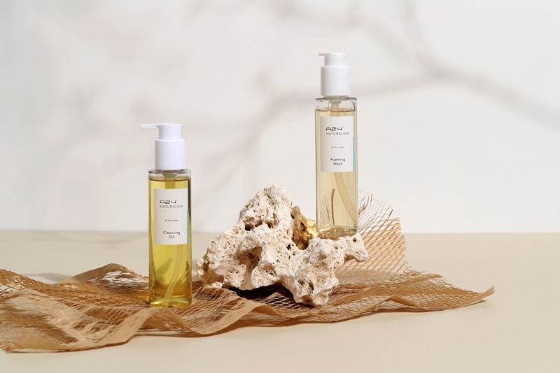 A24(에이이십사), 무신사에 이어 W컨셉까지 입점