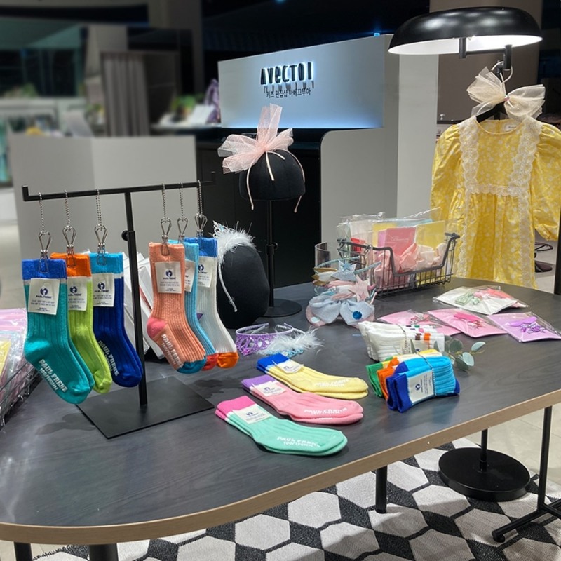 원사이즈 양말 ‘폴프랜즈’, 아베끄뚜아에 봄 신상 런칭