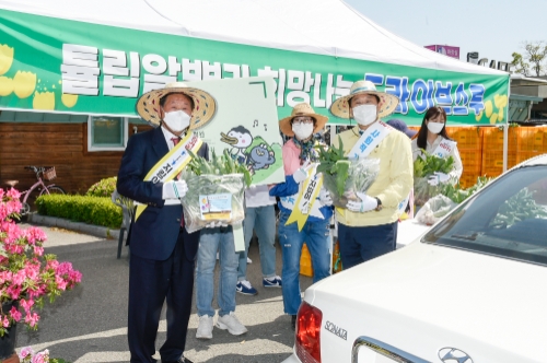 순천시의회, 튤립 알뿌리와 봄의 희망 함께/사진=순천시의회