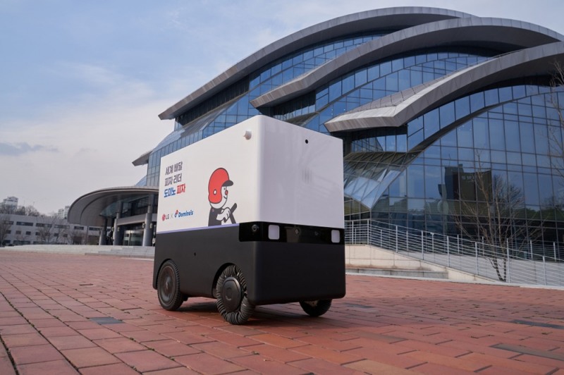 도미노피자, 드론과 로봇 배송 IT 서비스로 고객 만나