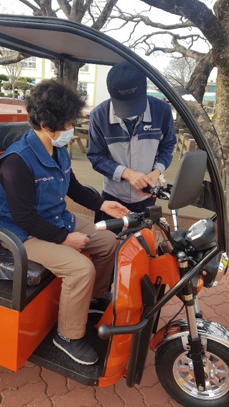 여성친화형 소형전기운반차 안전교육/사진=강진군
