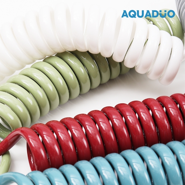 아쿠아듀오 물때x꼬임방지 스프링 샤워호스 / 사진 제공 = 샤워플러스