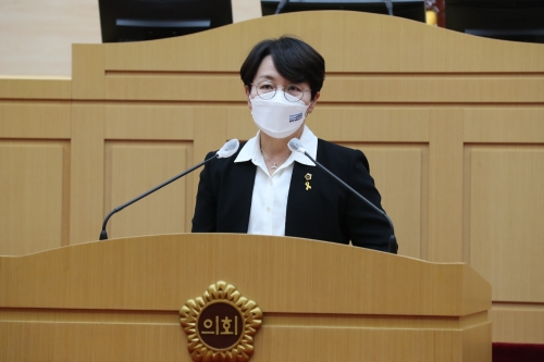 전남도의회 이 보라미 의원(영암2, 정의당)도정질문/사진=전남도의회