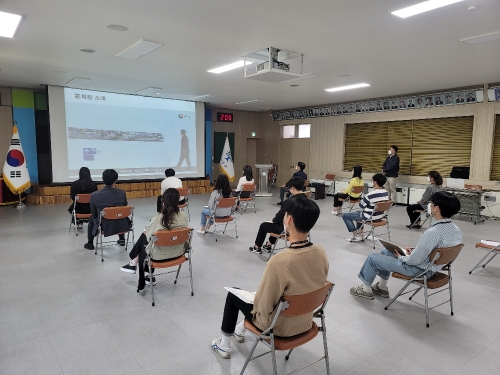 곡성군은 군청 대통마루에서 호남지방통계청 주관 2021년 찾아가는 통계교육을 실시했다/사진=곡성군