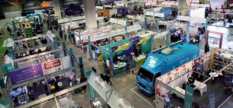 제 18회 대한민국 교육박람회, 220여 개 참가 기업 공개