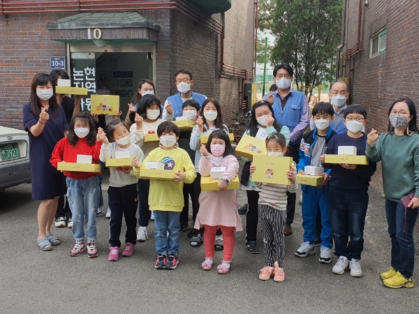 포스코건설, 어린이날 맞아 취약계층 아동 선물 전달