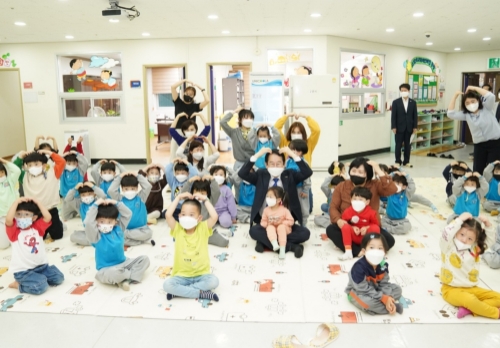 목포시, 어린이날 맞아 표창 수여․아동시설 방문/사진=목포시