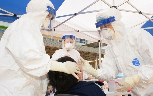 부천, 초등학교 교직원 1명 확진…80명 전수검사