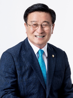 윤재갑 국회의원(더불어민주당, 해남·완도·진도)./사진=윤재갑 국회의원실