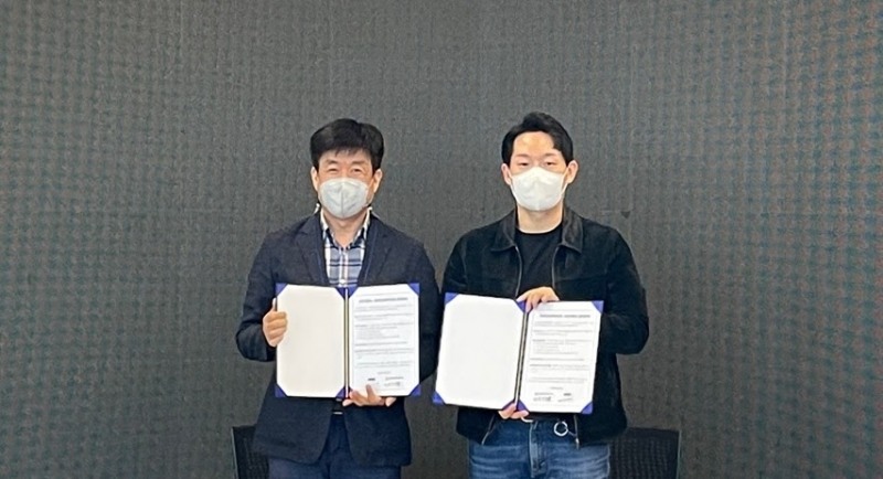 장성만 본부장(왼쪽)_곽성욱 대표