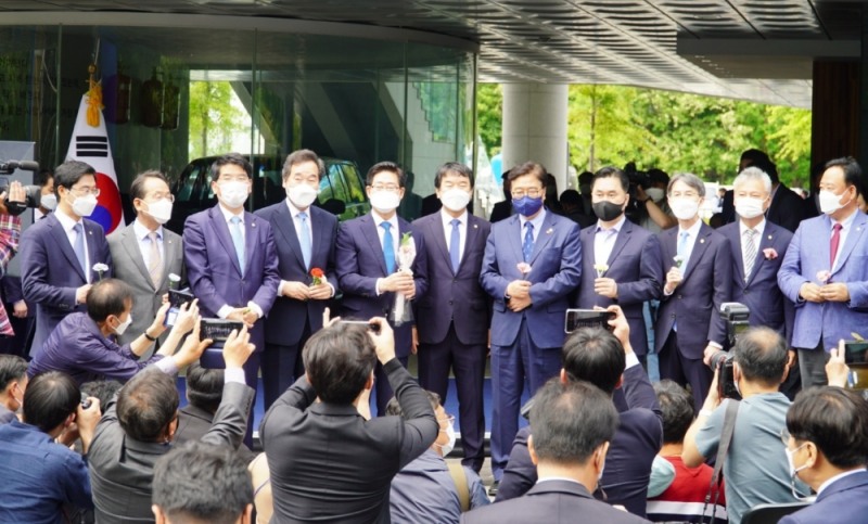 양승조 충남지사, 광역단체장 첫 대선 출마선언…"행복한 대한민국 만들 것"