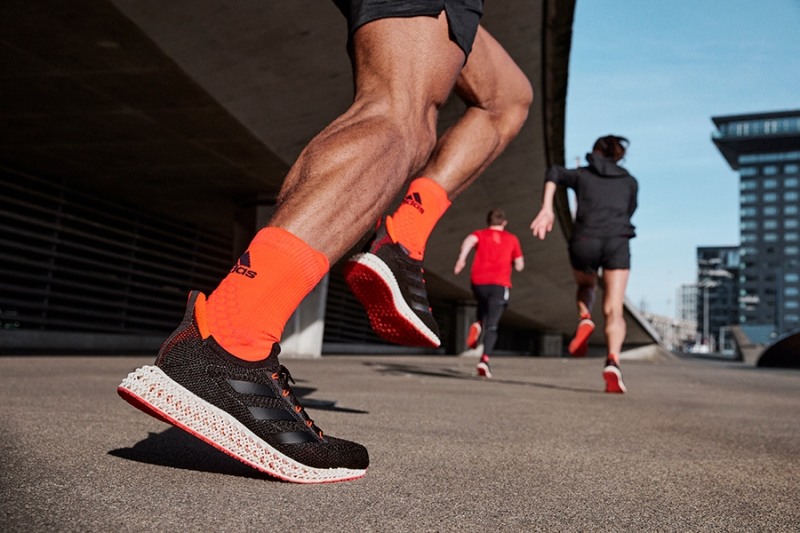 아디다스, 새롭게 선보이는 러닝화 4DFWD 한정 선출시