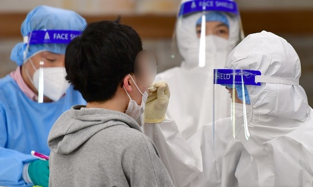 광주, 연쇄감염·해외입국 2명 확진...'학교간 감염 전이'