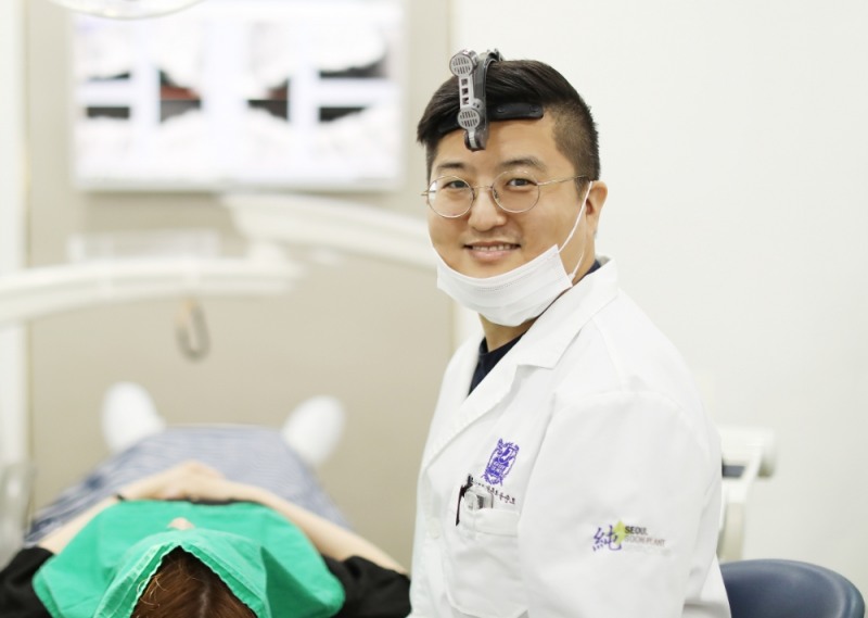 치과 공포증으로 임플란트 망설인다면… 무통마취로 부담줄여