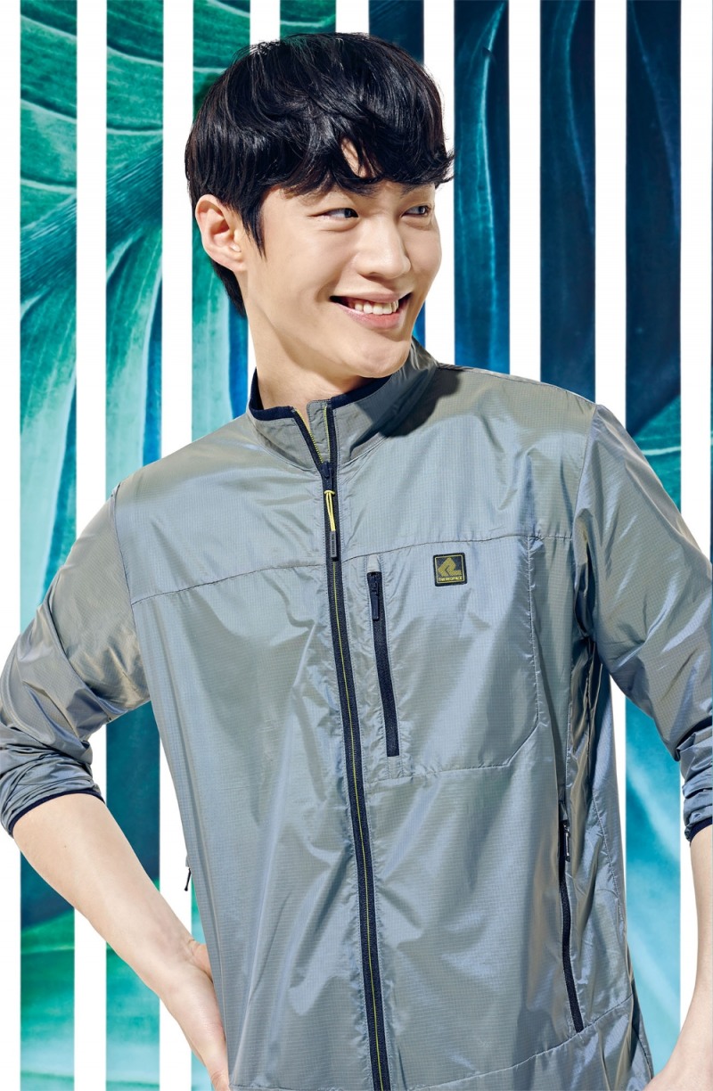 아웃도어 레드페이스, 초경량 ‘라이트 재킷 3종’ 출시