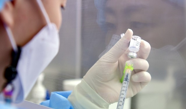 광주·전남 '가족·지인간 감염 일파만파' ...12명 확진