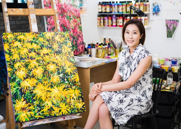 살바토레 페라가모, 전 세계 아티스트들과 함께한 ‘투스칸 와일드플라워’ 프로젝트 실시