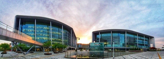 충남도청사 전경.