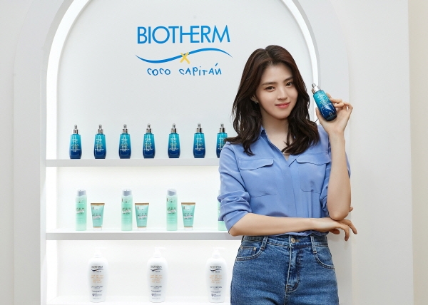 한소희, ‘비오템x코코 카피탄’ 팝업스토어 방문