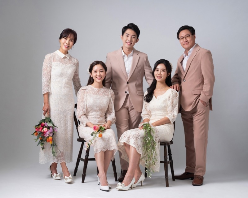 ‘사랑이야기사진협동조합’, 가족사진 스튜디오 부문 2021년 대한민국소비자만족대상 수상