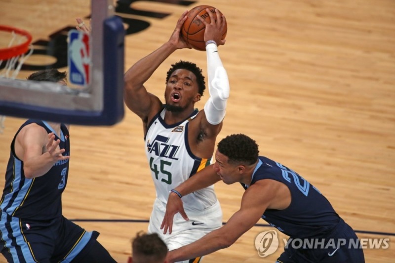 유타의 도너번 미첼(45번) [Petre Thomas-USA TODAY Sports/로이터=연합뉴스