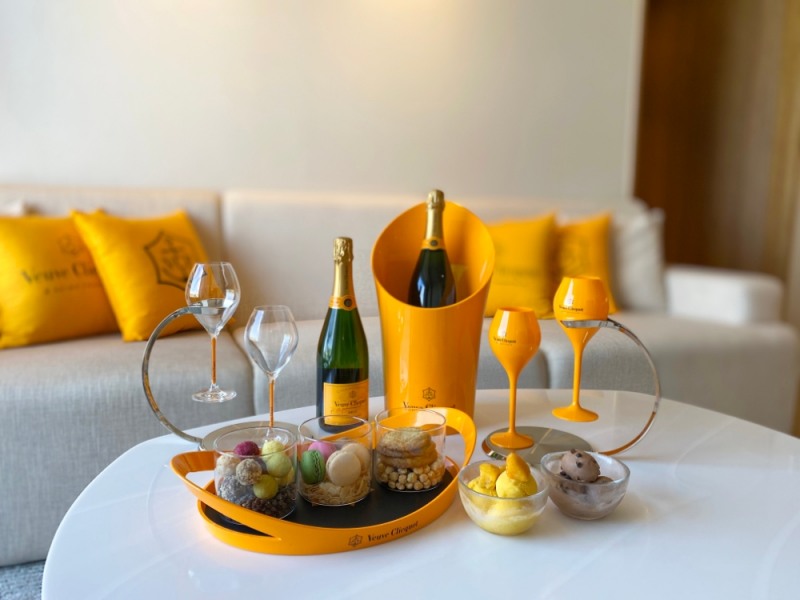Bubbly Suite Package