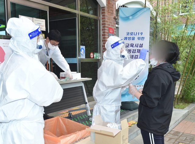 청주, 노래방 관련 확진자 2명 등 8명 추가