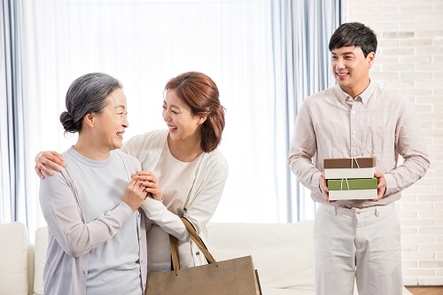 한국장학진흥원, 무료수강 과정 사회복지사 관련 노인교육자격증 8종 이벤트 개시