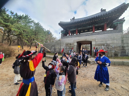 부산 금정구, '금정산성을 지켜라!' 프로그램 참가자 모집