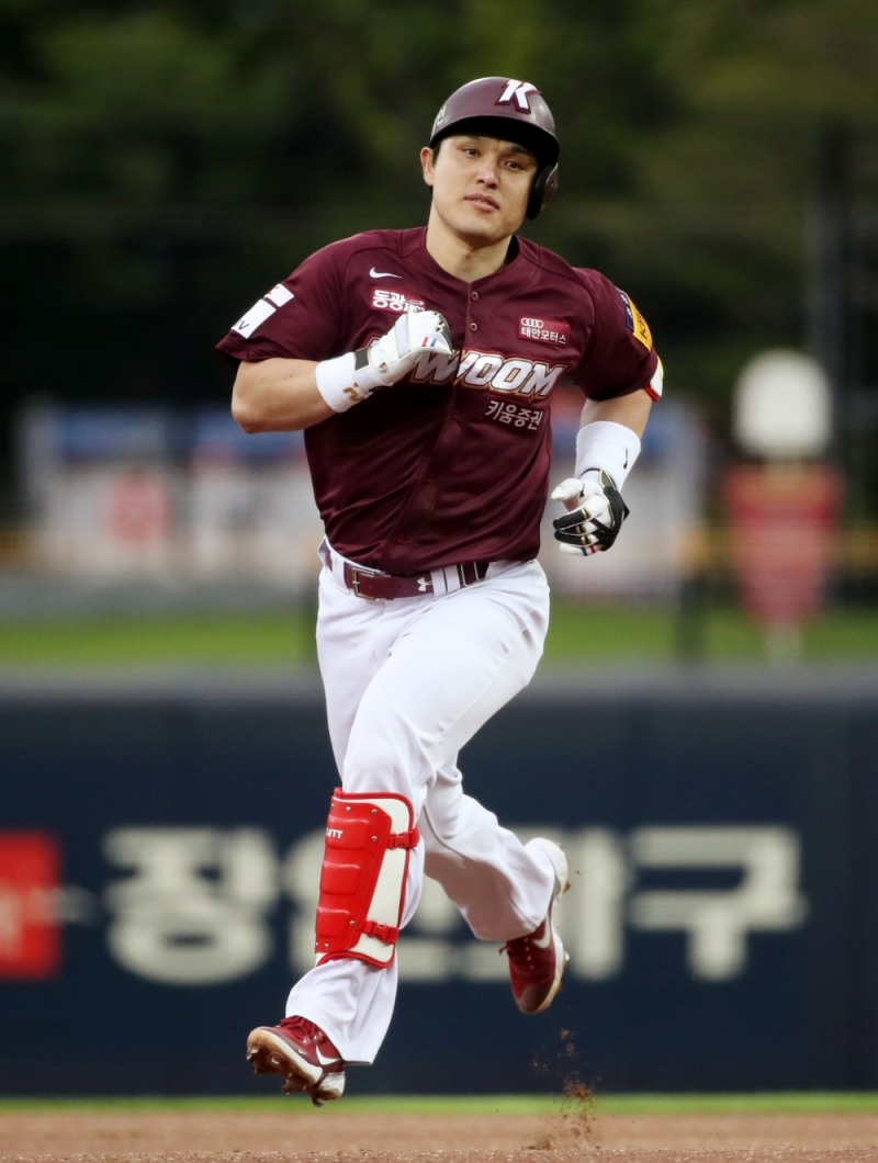 3게임 연속 홈런을 날리며 신흥 홈런타자로 등장한 키움 박동원[연합뉴스 자료사진]