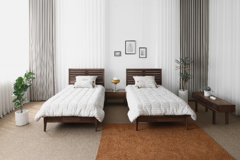 입주·신혼가구 전문 베이직가구, 원목 침대 프레임과 매트리스 행사 진행