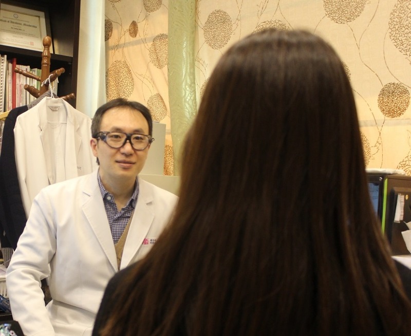 여름철 감추고 싶은 튼살, 정확한 진단 후 제거해야