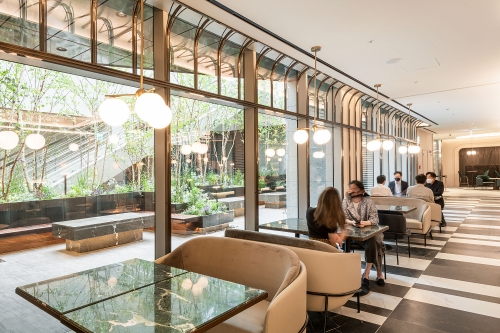 신세계프라퍼티, 프리미엄 라이프스타일 센터 ‘더 샵스 앳 센터필드’ 오픈