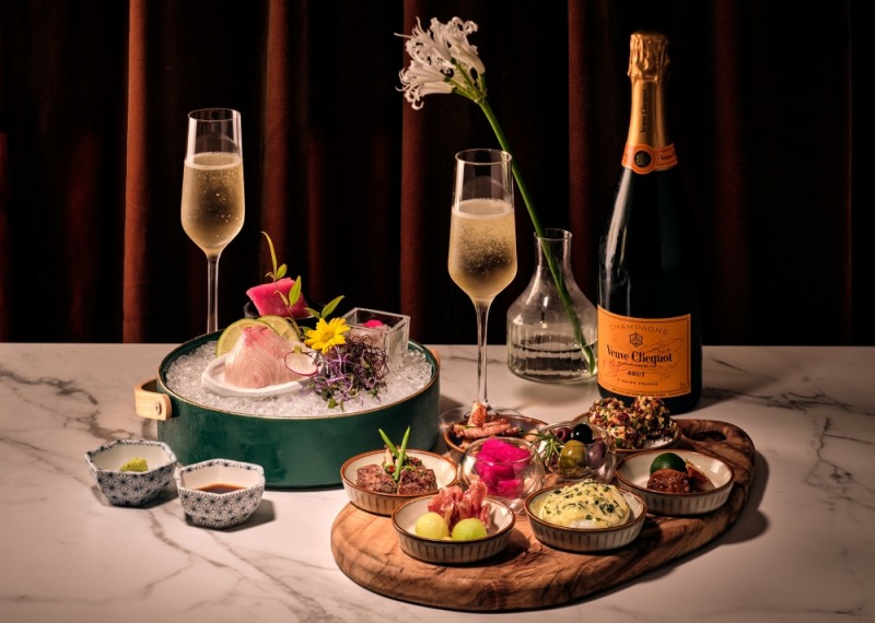 그랜드 인터컨티넨탈 옐로우 샴페인 나잇