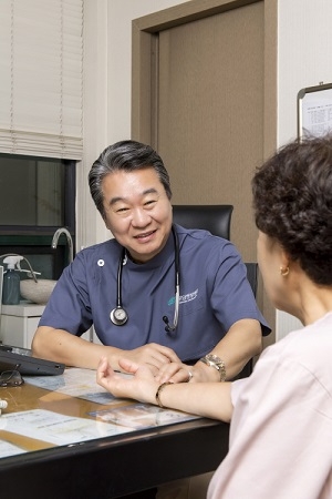 아랫배 통증 유발하는 과민대장증후군, '담적병' 의심해야