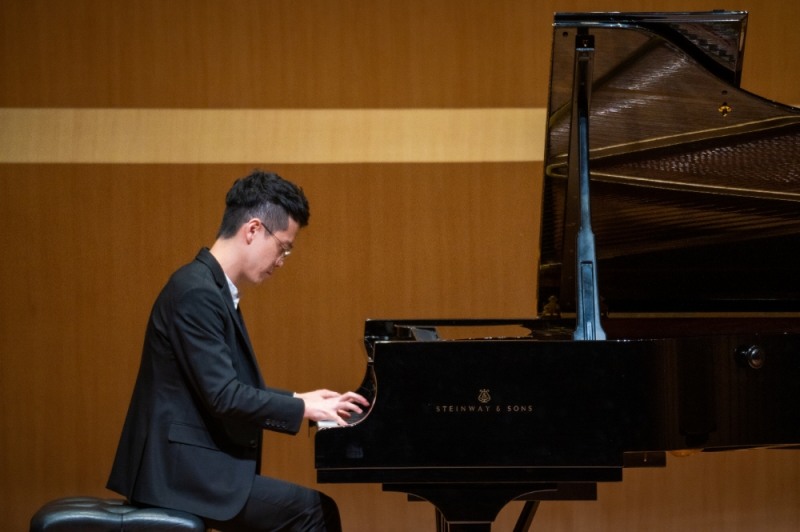 피아니스트 안봉수