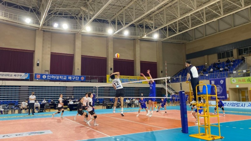 2일 경기대와 명지대 경기 [대학배구연맹 제공}