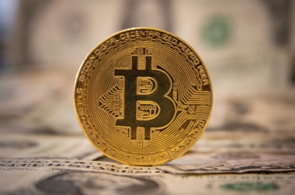 비트코인은 4년마다 채굴량이 반감되면서 갈수록 채굴난이도가 높아지게 돼 환경파괴 논란은 향후 더욱 거세질 것으로 보임에 따라 가상자산 시장의 미래에 먹구름을 드리우고 있다.