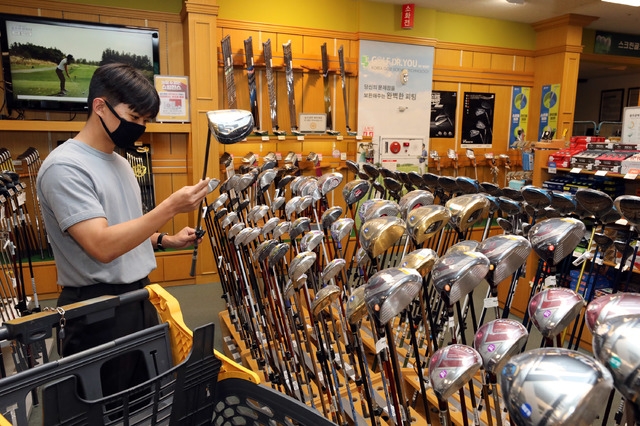 코로나19시대 골프용품 매출 MZ세대가 이끈다