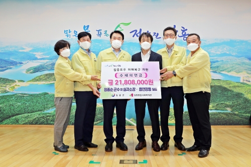 장흥군 간부 공무원 37명 “수재민 돕기 성금”2180만원 기탁/사진=장흥군