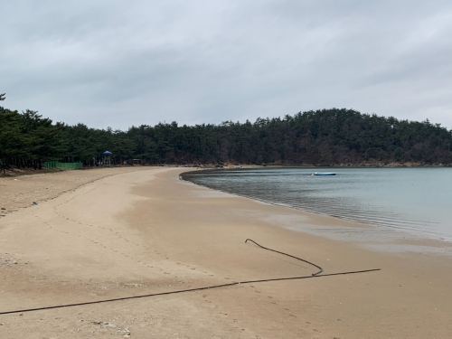홀통해수욕장 전경/사진=무안군
